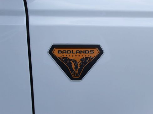 Used 2023 Ford Bronco Badlands AWD/4WD image 10