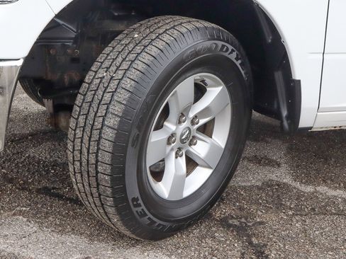 Used 2020 RAM 1500 Classic SLT image 17