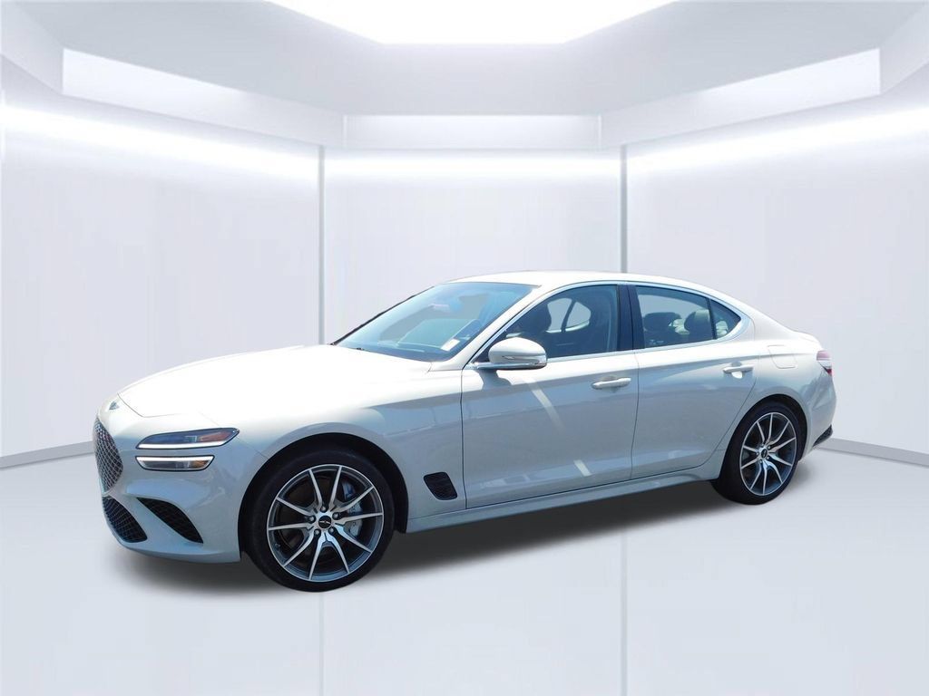 Used 2025 Genesis G70 2.5T AWD/4WD image 7