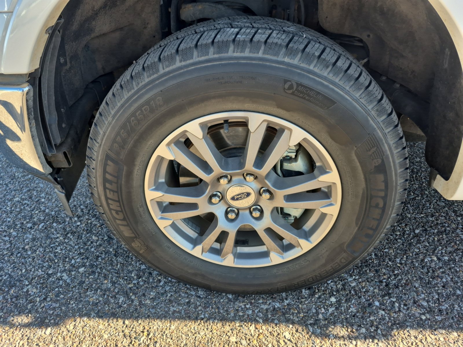 Used 2019 Ford F150 Lariat w/ Equipment Group 501A Mid AWD/4WD image 25