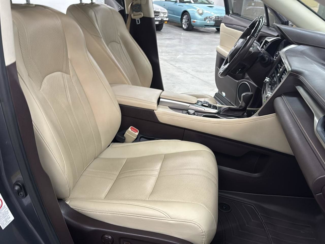 Used 2016 Lexus RX 350 FWD w/ Luxury Package image 20