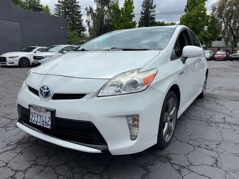 Used 2013 Toyota Prius Persona Series FWD image 8