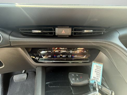 Used 2021 Buick Envision Preferred FWD image 15