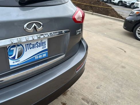 Used 2012 INFINITI EX35 Journey w/ Premium Pkg image 23