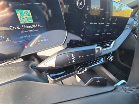 New 2026 Chevrolet Equinox LT w/ LPO, Floor Liner Package image 52