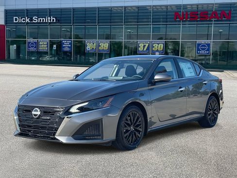 New 2025 Nissan Altima 2.5 SV w/ SV Special Edition Package image 3
