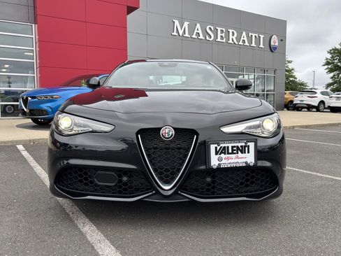 Certified 2023 Alfa Romeo Giulia Ti AWD/4WD image 12