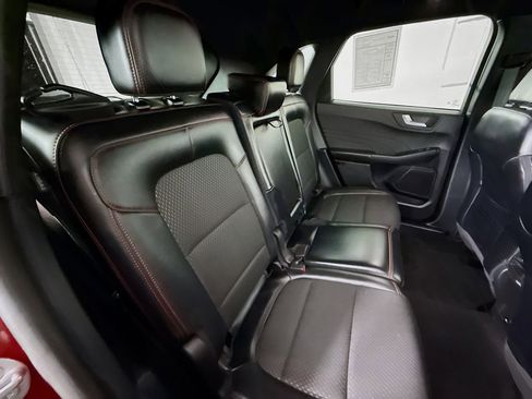 Used 2025 Ford Escape ST-Line image 25