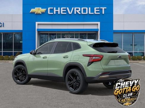 New 2026 Chevrolet Trax ACTIV w/ Sunroof Package FWD image 3