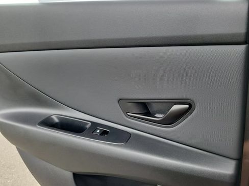 New 2026 Hyundai Elantra SEL Sport FWD image 25