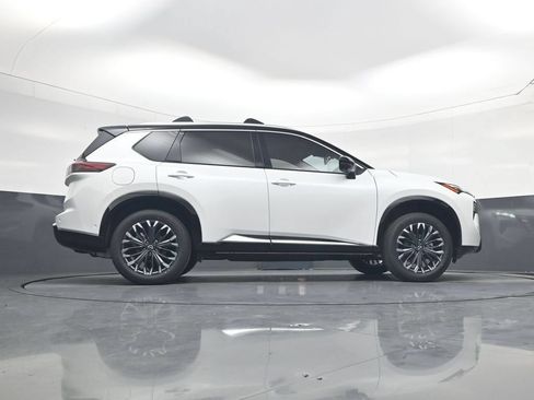 New 2026 Nissan Rogue Platinum w/ Platinum Premium Package AWD/4WD image 16