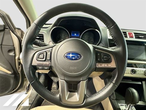 Used 2017 Subaru Outback 2.5i Limited AWD/4WD image 11