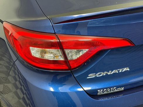Used 2017 Hyundai Sonata Sport w/ Value Edition Package 02 image 36