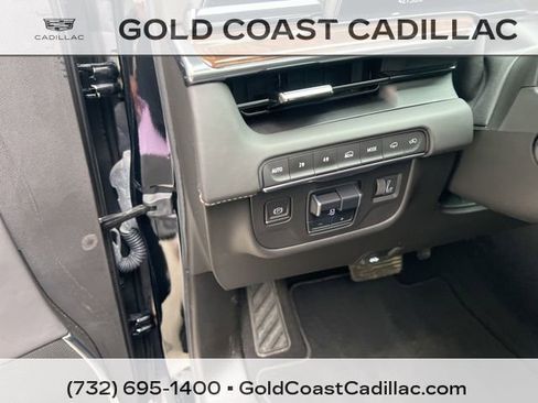 Certified 2021 Cadillac Escalade Sport Platinum w/ LPO, ONYX Package AWD/4WD image 25