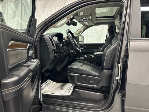 Used 2024 RAM 2500 Laramie image 10