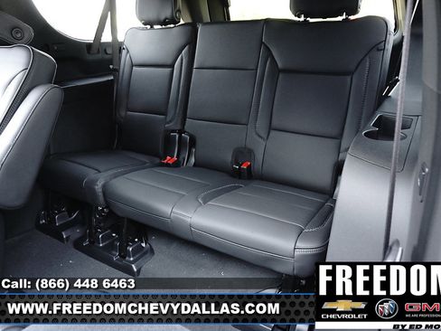 New 2025 GMC Yukon XL Denali w/ Denali Reserve Package image 15