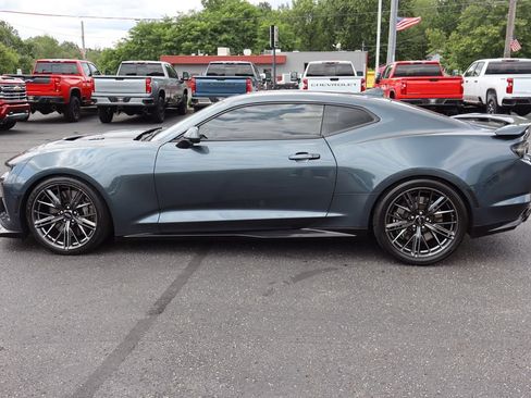 Used 2022 Chevrolet Camaro ZL1 RWD image 25