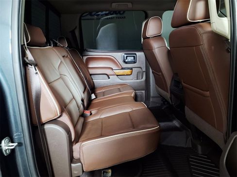 Used 2017 Chevrolet Silverado 1500 High Country image 10