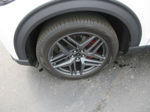 Used 2025 Ford Explorer ST AWD/4WD image 15