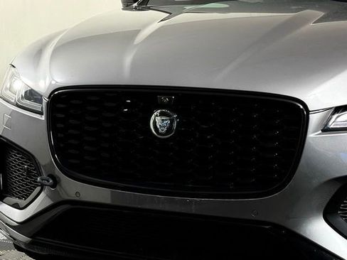 New 2026 Jaguar F-PACE R-Dynamic S image 11