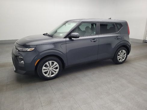 Used 2021 Kia Soul LX image 2
