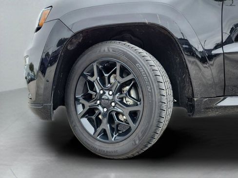 Used 2021 Jeep Grand Cherokee Limited X image 36