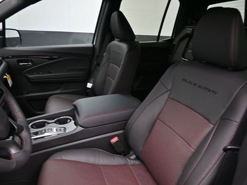 New 2026 Honda Ridgeline Black Edition image 19