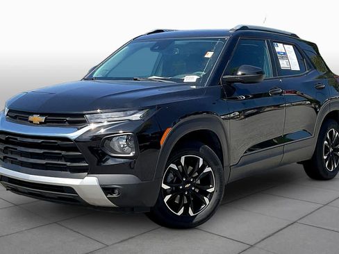 Used 2023 Chevrolet TrailBlazer LT w/ Convenience Package AWD/4WD image 2