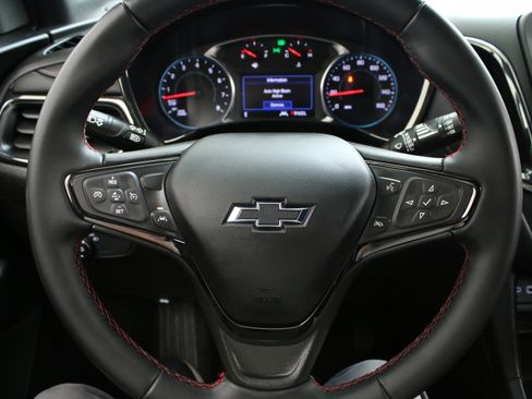 Used 2023 Chevrolet Equinox RS image 13