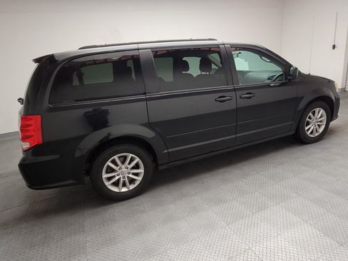 Used 2016 Dodge Grand Caravan SXT w/ Rear Park Assist Package FWD image 10