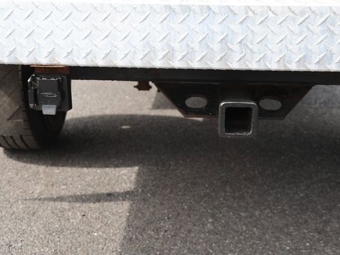 Used 2011 Ford F350 XLT w/ Snow Plow Prep Pkg AWD/4WD image 9