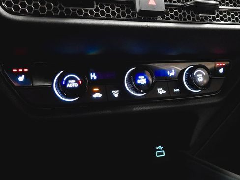 Certified 2023 Honda HR-V Sport image 29