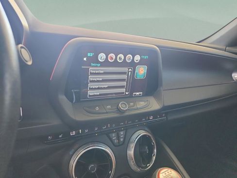 Used 2016 Chevrolet Camaro SS RWD image 12