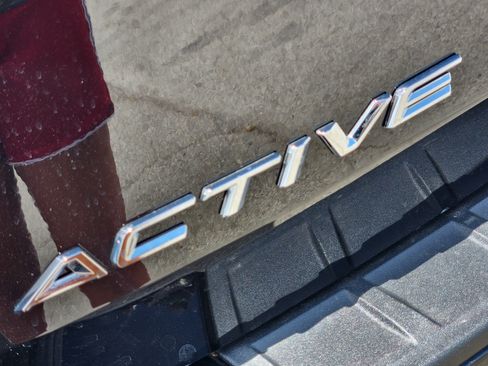 New 2026 Ford Explorer Active w/ Active Comfort Package RWD image 8