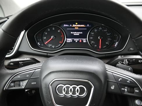 Used 2023 Audi Q5 2.0T Premium w/ Convenience Package AWD/4WD image 13