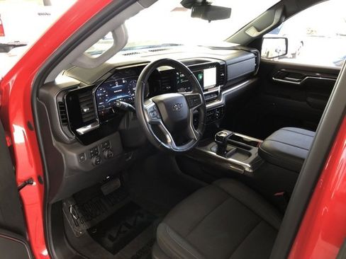 Used 2023 Chevrolet Silverado 1500 LT Trail Boss image 35