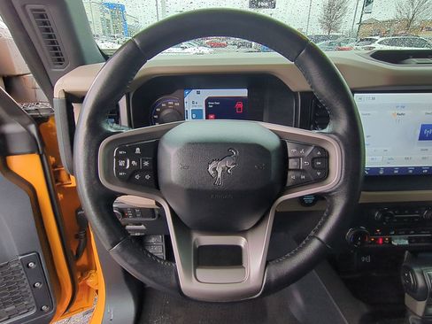 Used 2022 Ford Bronco Wildtrak image 17