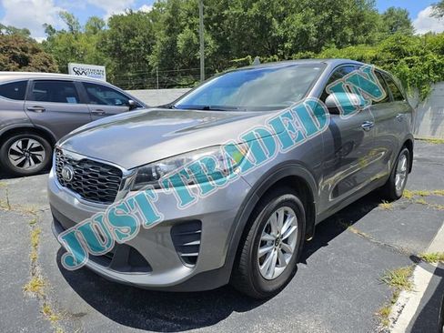 Used 2019 Kia Sorento FWD image 1