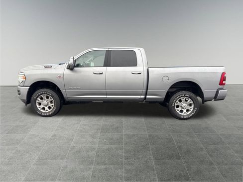 Used 2024 RAM 2500 Laramie image 2