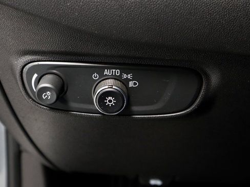 Used 2024 Chevrolet Equinox LT w/ LPO, Floor Liner Package image 27