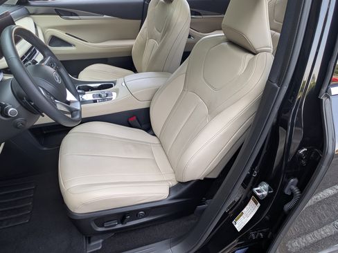 Used 2023 INFINITI QX60 Luxe w/ Performance Audio Package AWD/4WD image 17