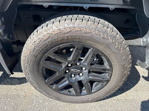 Used 2026 Chevrolet Silverado 1500 RST w/ RST Select Package AWD/4WD image 15