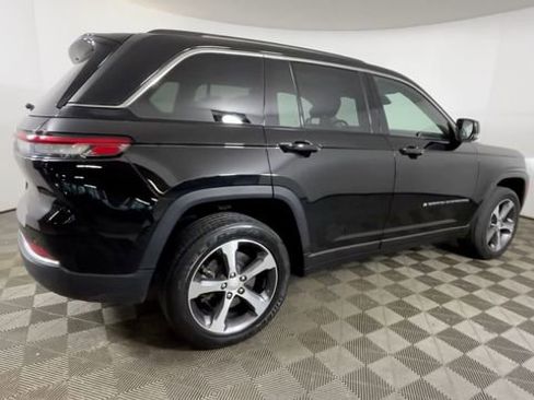 Used 2023 Jeep Grand Cherokee 4WD 4xe image 4