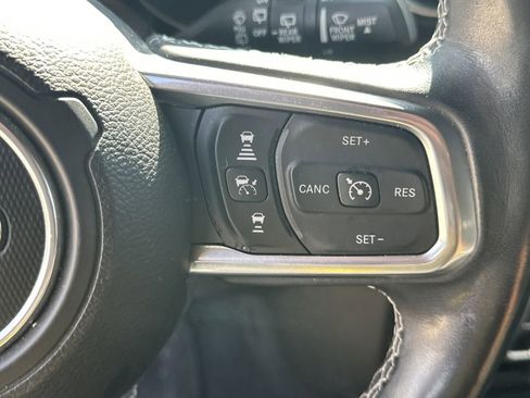 Used 2022 Jeep Wrangler Unlimited Sahara w/ Cold Weather Group image 26