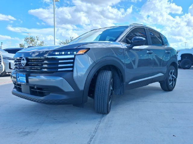 Used 2026 Nissan Kicks SV FWD image 3