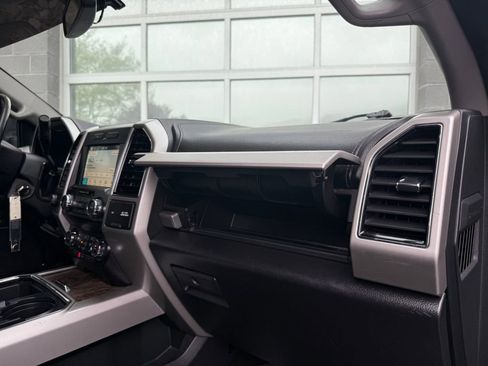 Used 2019 Ford F250 Lariat w/ Lariat Value Package AWD/4WD image 23