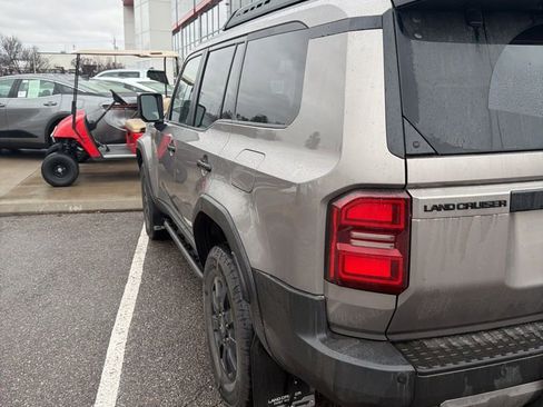 Certified 2024 Toyota Land Cruiser image 4