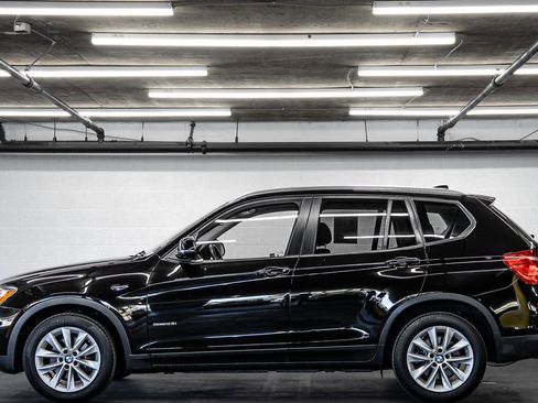 Used 2017 BMW X3 sDrive28i image 2