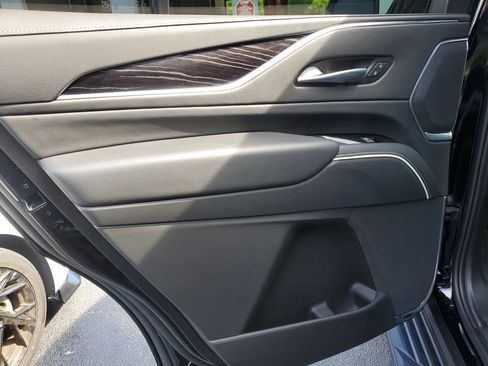 Used 2023 Cadillac Escalade Sport w/ LPO, Floor Liner Package AWD/4WD image 17