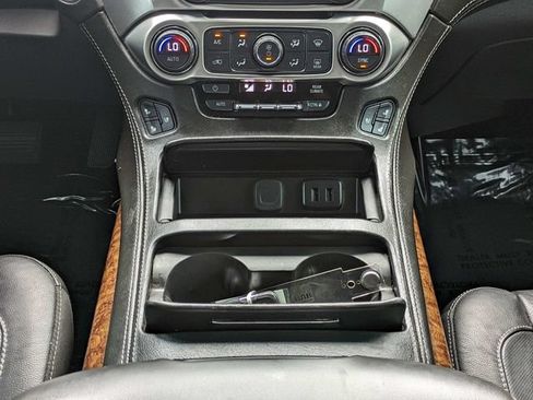 Used 2020 Chevrolet Tahoe Premier AWD/4WD image 20